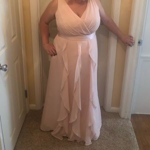 Blush / pink Vera wang David’s bridal dress